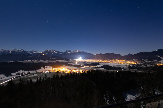 Sternenklare Nacht im winterlichen Allg&auml;u