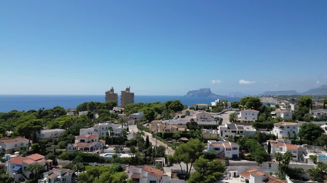 Vista aerea con dron de la cala de El Portet en Moraira, Alicante