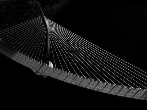 Boorloo bridge in black and white