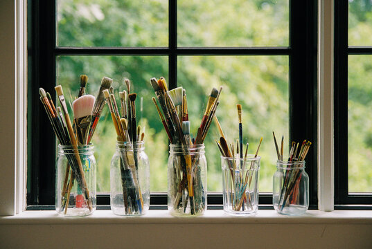 Paintbrush in Artist painter studio Film