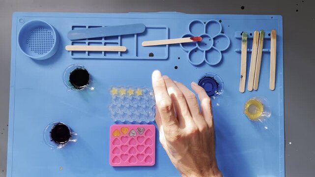 Epoxy resin pouring in the mold