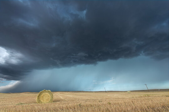 Storm cell formation in Tornado Alley