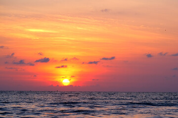 Fototapeta premium Beautfiul morning sunrise at Terengganu beach 