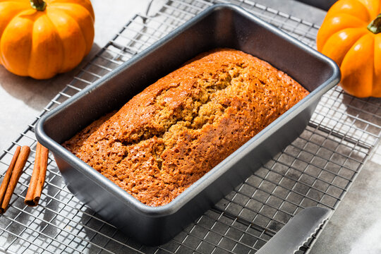 Homemade Warm Pumpkin Spice Bread