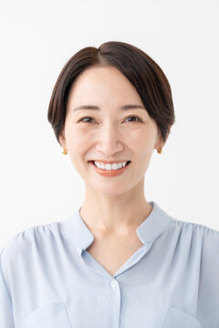 女性