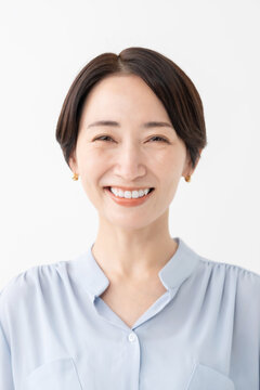 女性