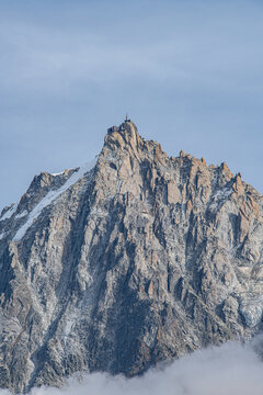 L'Aiguille du Midi (3842m) Massif du Mont-Blanc, depuis le Massif des Aiguilles Rouges, Haute-Savoie, France