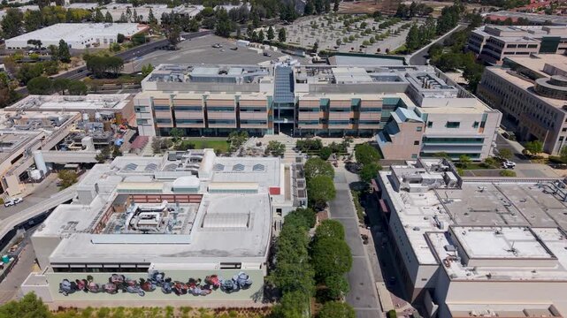 Amgen Biotechnology Campus, Research Facilities And Laboratories In Thousand Oaks, California. Sliding Aerial View.