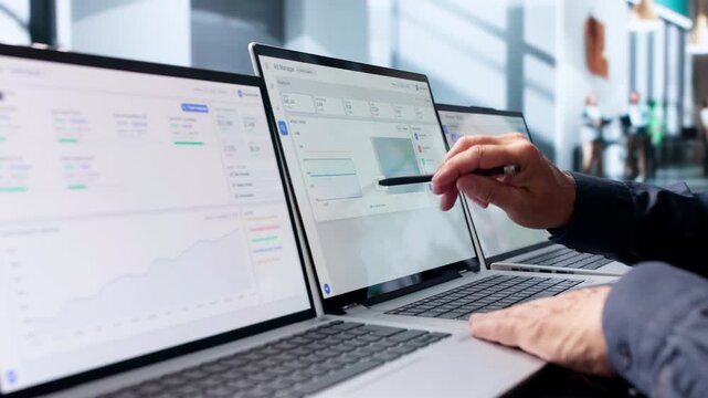 Digital Marketing Manager Analyzes Online Campaign Data