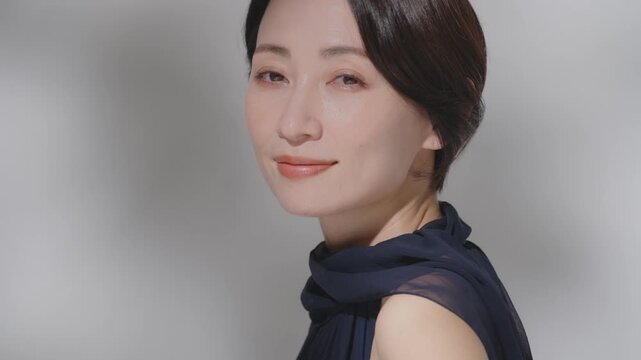 女性