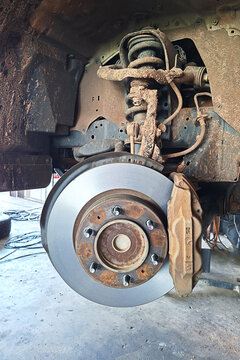 Automotive brake disc resurfacing for enhanced driving safety and performance.