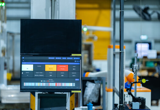 OEE Production Dashboard Monitoring Manufacturing Efficiency in a Smart Factory
