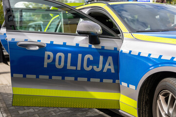 Radiowóz polskiej policji w czasie akcji.  © FotoDax