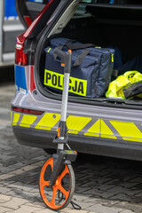 Radiowóz polskiej policji w czasie akcji.  © FotoDax