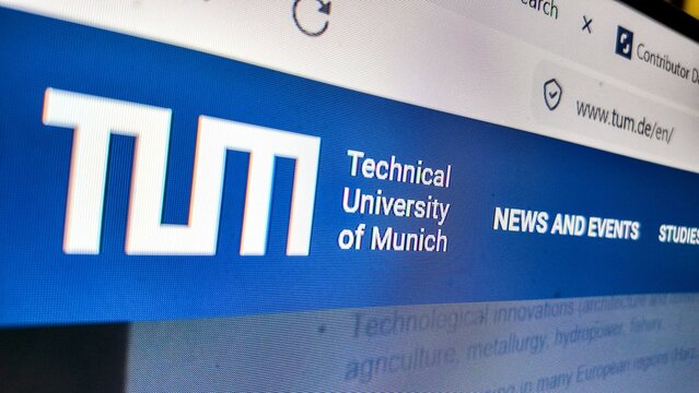 .the technical university of munich website displayed.