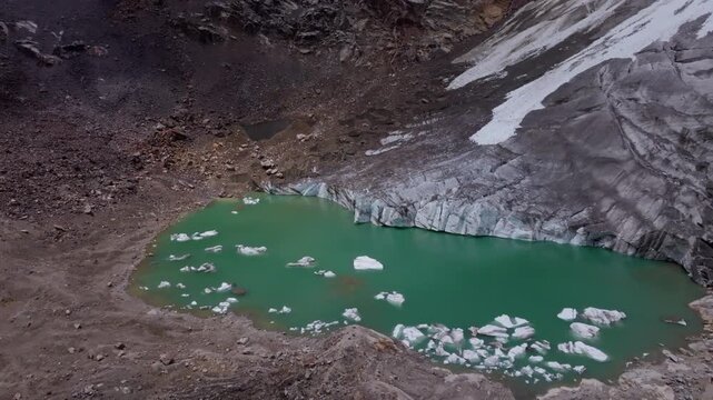 lagoon with an ice block, frozen lagoon with an emerald color, Per&uacute;
