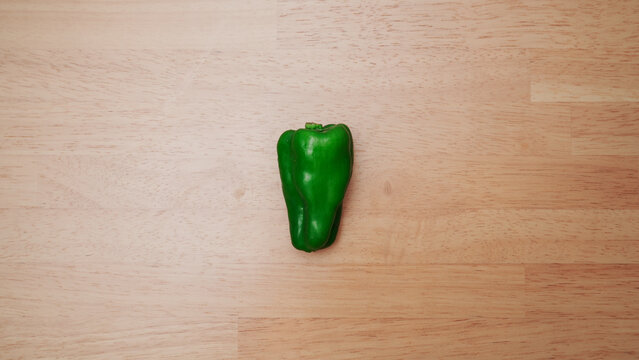 Green bell pepper still life