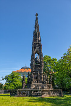 Kranner Fountain Monument In Prague