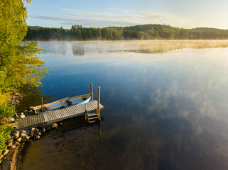Obraz premium Hallangen lake shoare captured in morning light at Kalmar region. Sweden