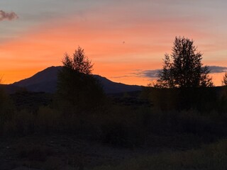 Fototapeta premium sunset over the mountains