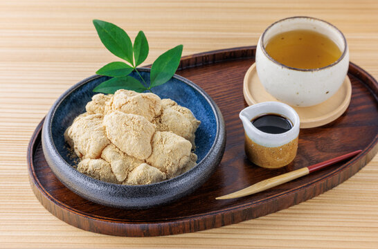 わらび餅　きな粉