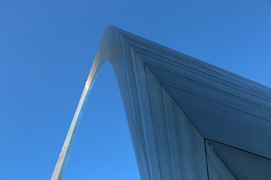 Steel arch - The Gateway Arch, St Louis, Missouri
