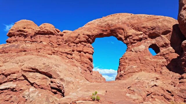 Scenic view of Turret Arch along Windows loop trail in Arches