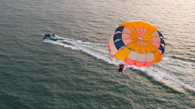 Beach parasailing, Malpe, Beach Waves, Malpe Beach, Udupi