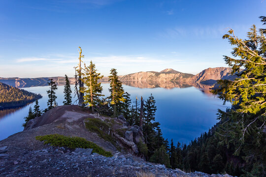Picturesque view of Crater Lake in National Park in Oregon