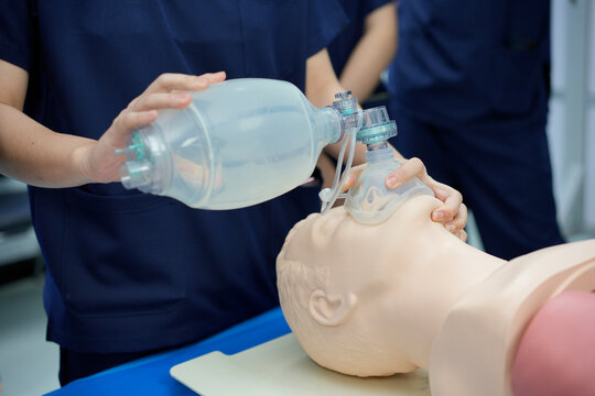 Hands-on clinical training for airway management and mask-ventilation technique. 