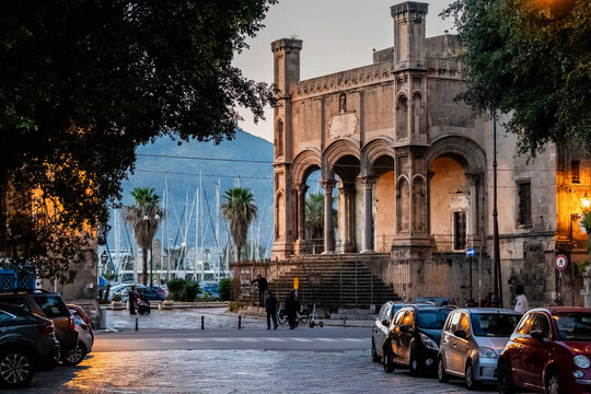 Church of Santa Maria della Catena, ,Piazzetta delle Dogane, Palermo, Sicily, Italy, Europe