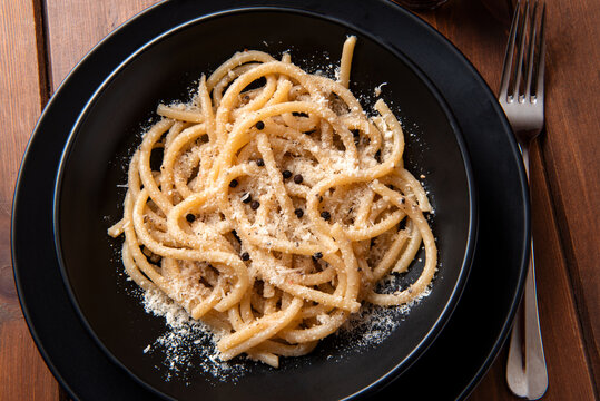 Pasta Cacio e Pepe, Cucina Italiana 