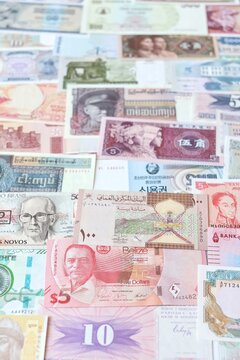 A Collection of Foreign Banknotes in Uncirculated Condition from Around the World