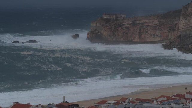 Heavy Storm hitting Nazar&eacute;, Portugal