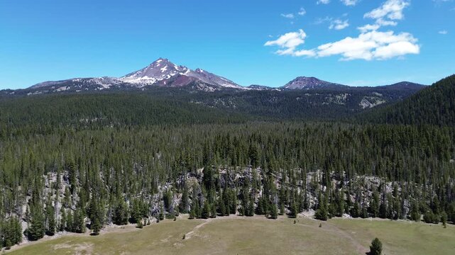 Broken Top landscape - Oregon