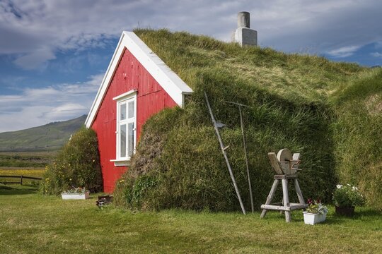 Traditional peat protected wooden house Lindarbakki, Bakkager&eth;i, Borgarfj&ouml;r&eth;ur, Iceland