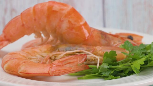 Boiled red shrimp spinning