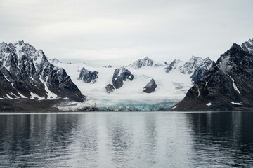 Icy landscapes of Greenland © Michael