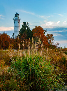 499-145 Cana Island Lighthouse Shore