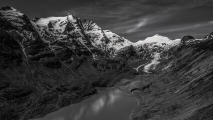 Obraz premium Peak of the alps