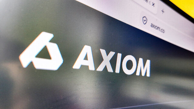 .a computer screen with AXIOM website displayed...Axiom.co is a cloud-native machine data and observability platform designed to ingest, store, and analyze massive volumes of telemetry data