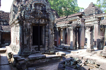 Obraz premium ruined khmer hindu and buddhist temple (preah khan) in angkor in siem reap in cambodia 