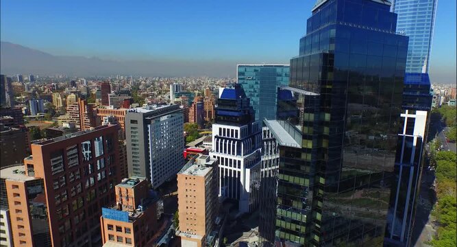 video a&eacute;reo Santiago de Chile - Providencia 02