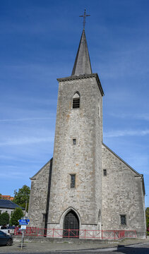&eacute;glise de Thy-le-Ch&acirc;teau, une section de la ville belge de Walcourt, situ&eacute;e en R&eacute;gion wallonne dans la province de Namur