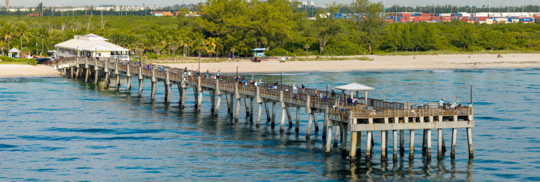 Aerial photo Dania Beach fishing pier located at 100 N Beach Rd, Dania Beach