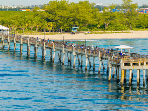 Aerial photo Dania Beach fishing pier located at 100 N Beach Rd, Dania Beach
