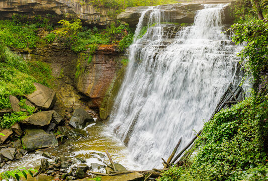 Brandywine Creek Dropping Over Brandywine Falls Into Brandywine Gorge, Cuyahoga Valley National Park, Ohio, USA