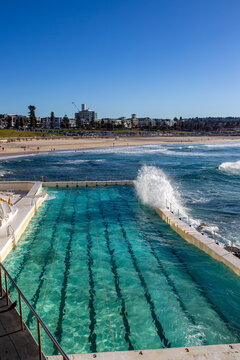 Coastal swimming pool built right beside the ocean