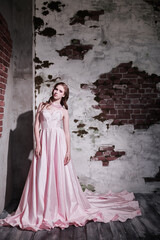 Obraz premium Pink Gown Contrast