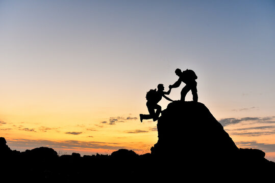 The core of modern achievement: Harnessing the power of teamwork and unity
